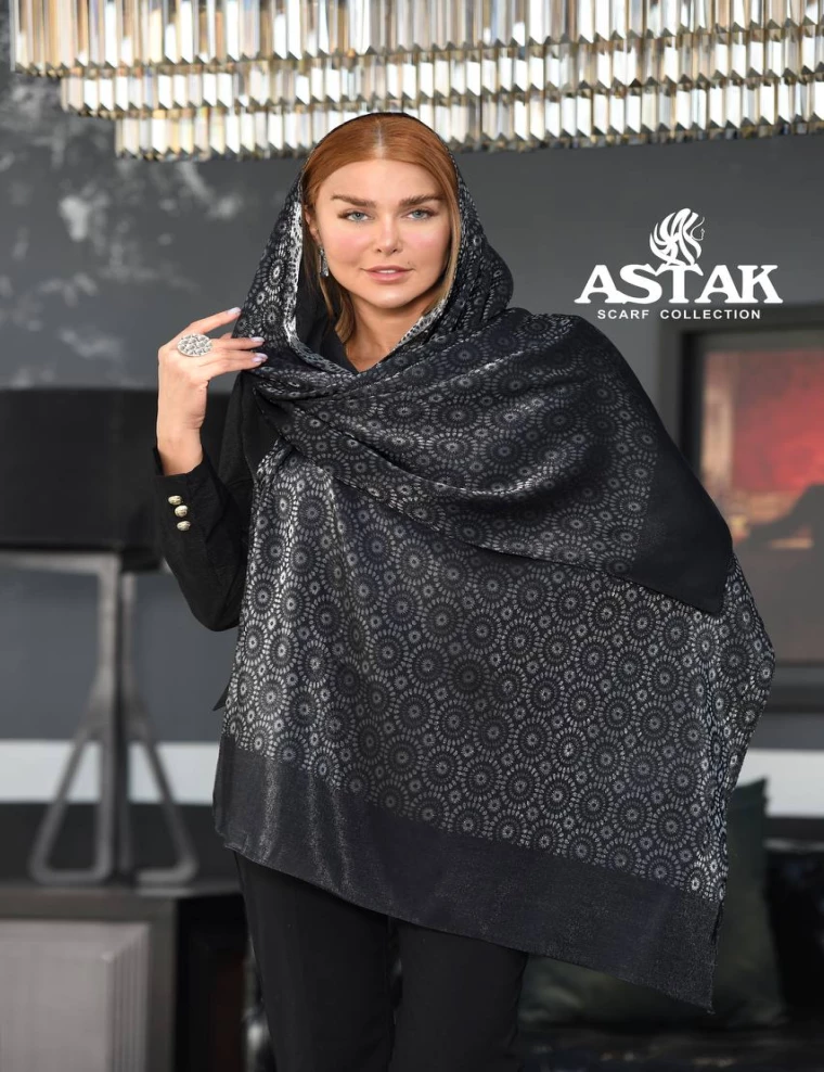 شال ویسکوز مشکی نقره ای عرض 75 کد 8399