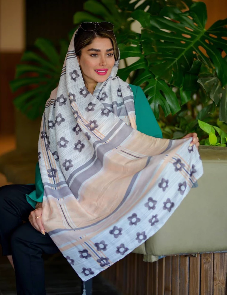 شال نخی منگوله دار کد 10086