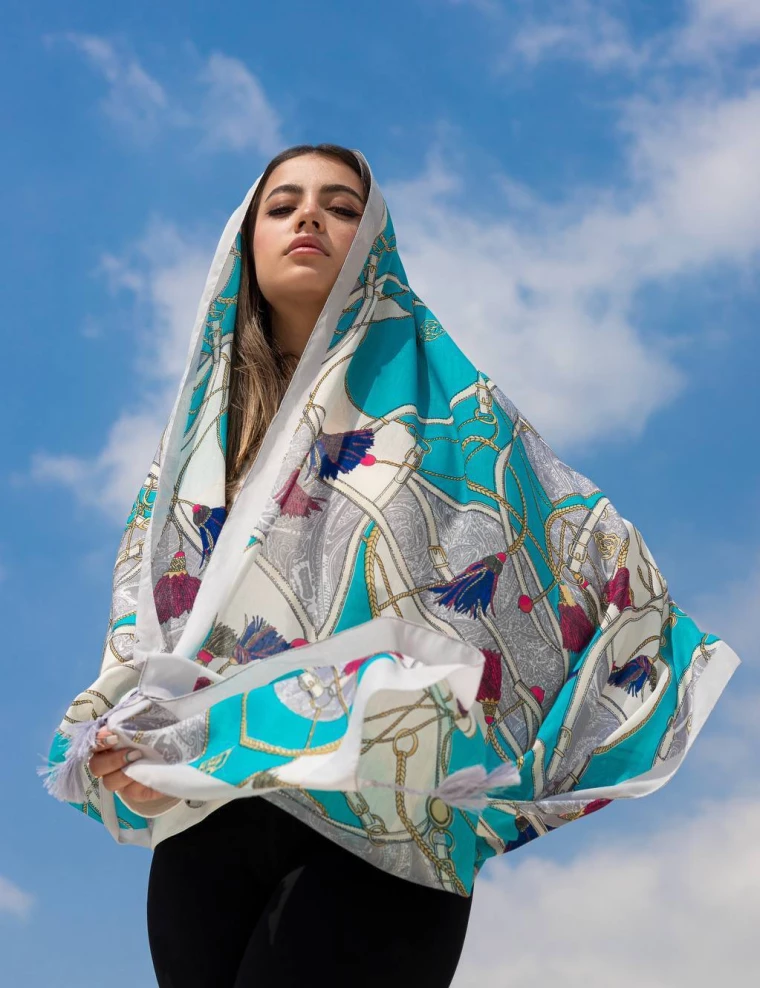 شال نخی بهاره منگوله دار  کد 8984