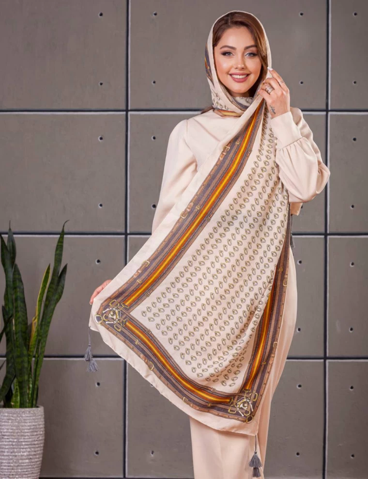 شال نخی صابونی منگوله دار عرض 80 کد 8311