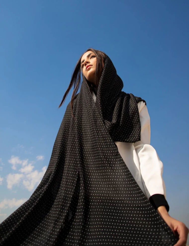شال حریرکوین منگوله دار کد8990