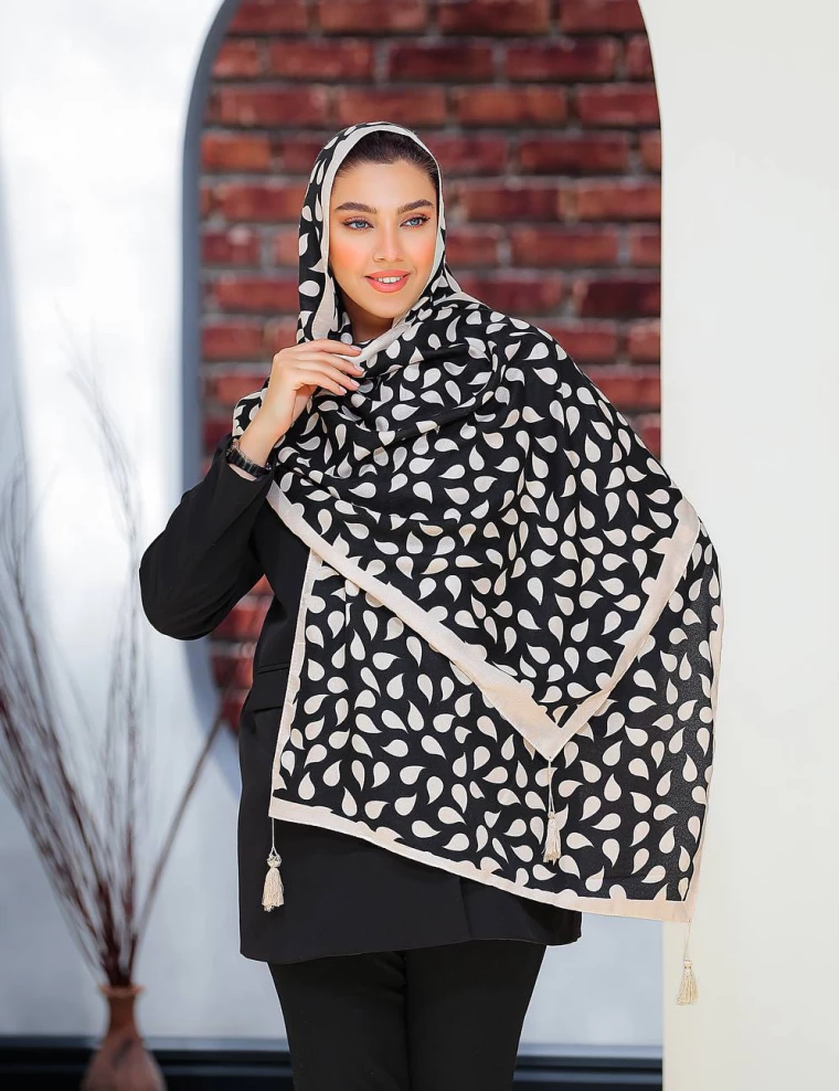 شال نخی منگوله دار   کد 10133