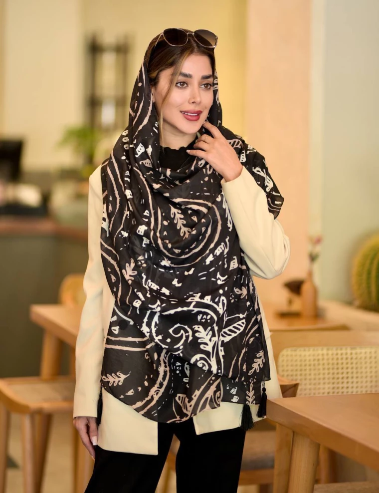شال نخی منگوله دار کد 10081