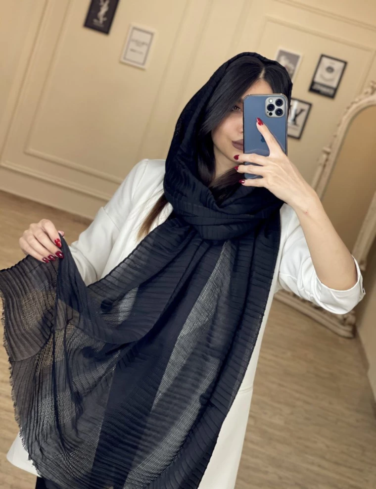 شال نخی پلیسه منگوله دار کد 10132