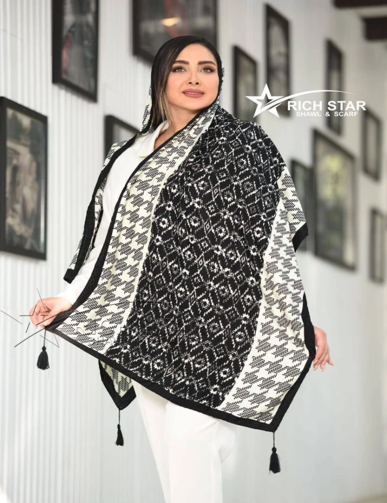 شال نخی منگوله دار کد10337