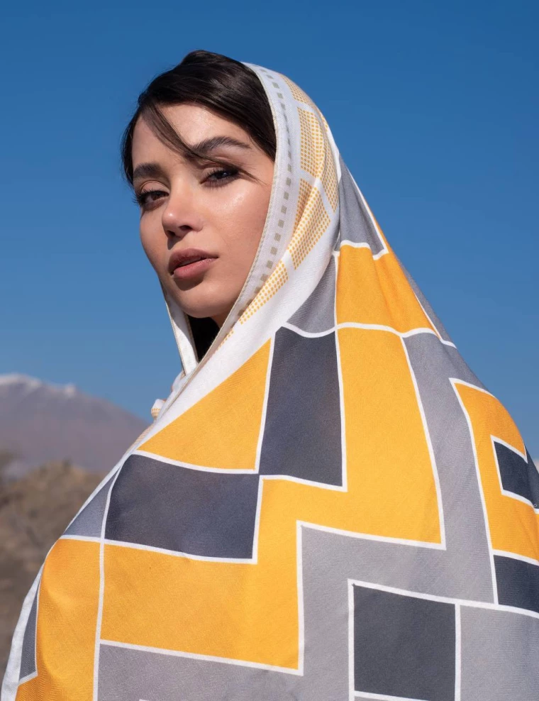 شال نخی بهاره منگوله دار کد 10332