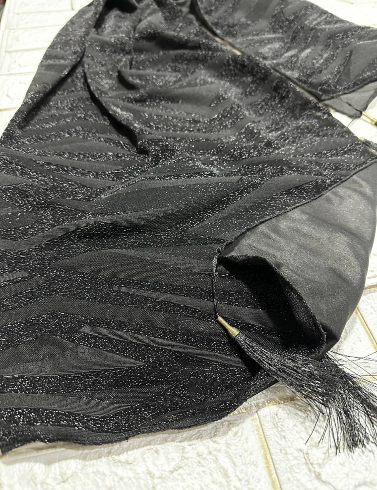 شال مخمل کشی منگوله دار کد 10520