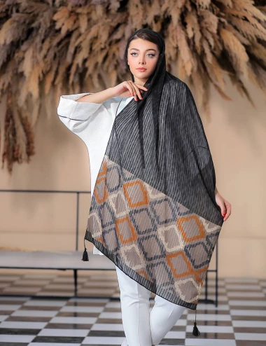 شال نخی منگوله دار کد 8866
