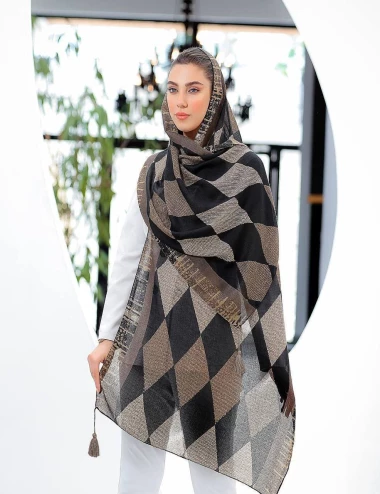 شال نخی منگوله دار کد 8910