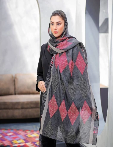 شال نخی منگوله دار کد 8910