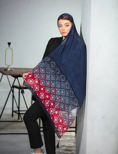 شال نخی منگوله دار کد 8865