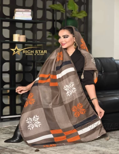 شال نخی پاییزه منگولدار کد 5501