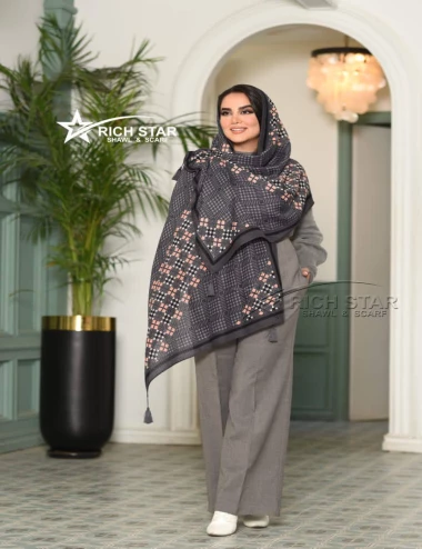 شال نخی پاییزه منگوله دار کد 10373