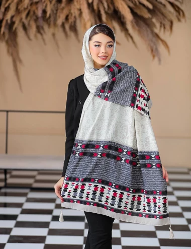 شال نخی منگوله دار کد 8756