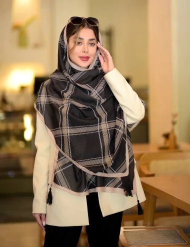شال نخی منگوله دار کد 10081