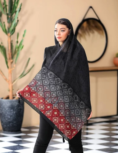 شال نخی منگوله دار کد 8865