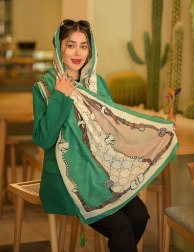شال نخی منگوله دار کد 10083