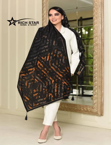 شال نخی بهاره منگوله دار کد 8754