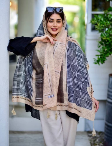 شال نخی منگوله دار کد 8960