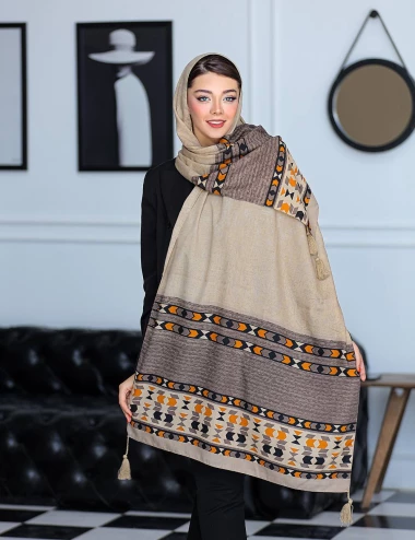 شال نخی منگوله دار کد 8756